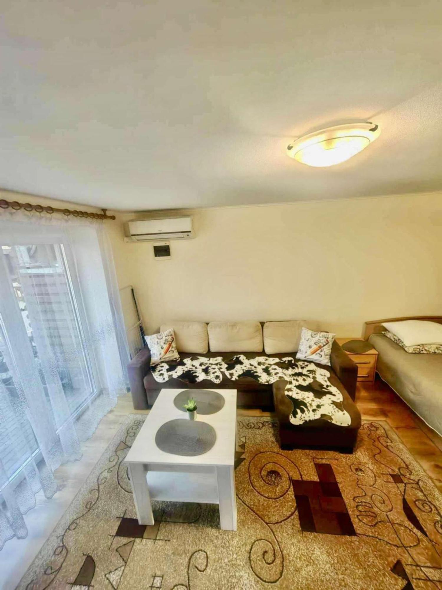 Kotedzas Apartment Nida Ruang foto
